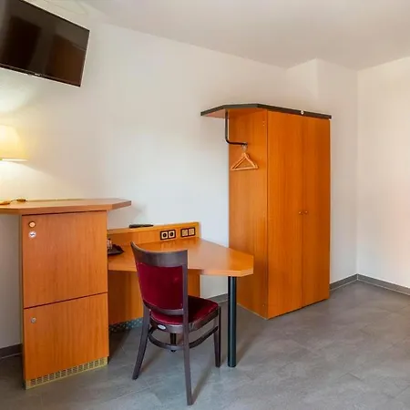 Heilbronner Am Schoenen Theater Хейльбронн