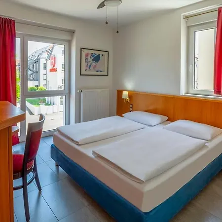 Hotel Heilbronner Am Schoenen Theater 3*