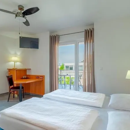 Отель Heilbronner Am Schoenen Theater