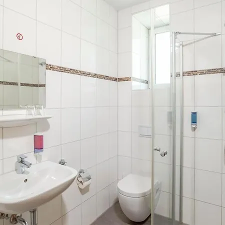 Heilbronner Am Schoenen Theater Отель Хейльбронн