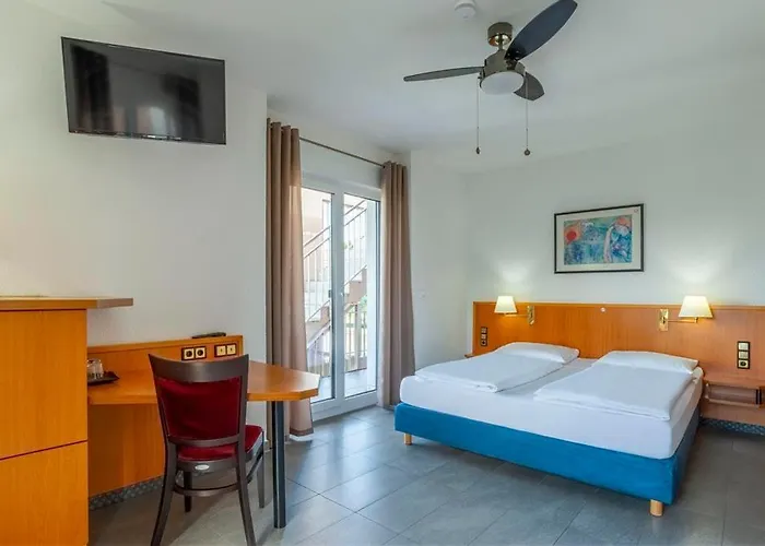 Heilbronner Am Schoenen Theater 酒店